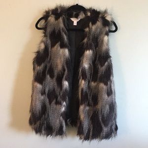 Faux Fur Sleeveless Vest